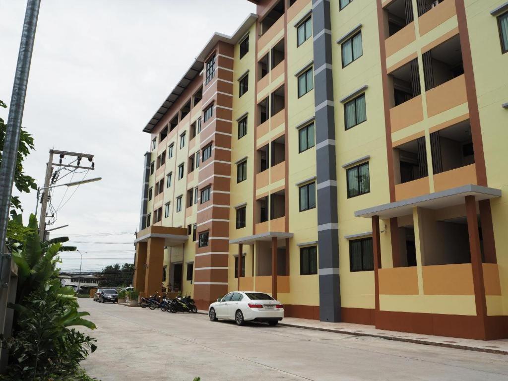 Regent Room Hotel Surat Thani Exterior photo