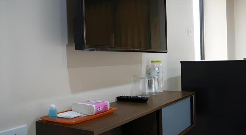 Regent Room Hotel Surat Thani Exterior photo