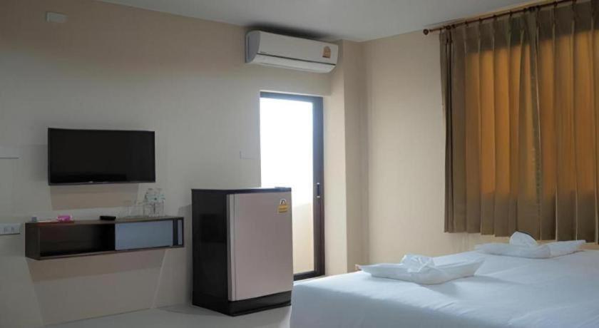 Regent Room Hotel Surat Thani Exterior photo